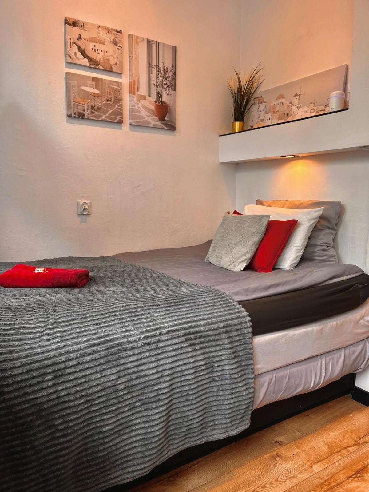 Petit 1 Bed Room Condo Warszawa Center Luaran gambar